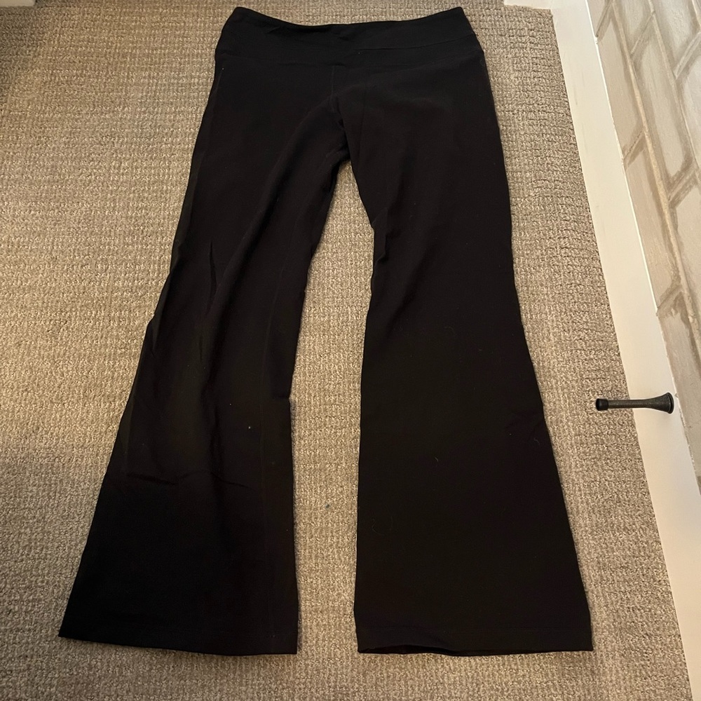 Black flared Lululemon yoga pants
